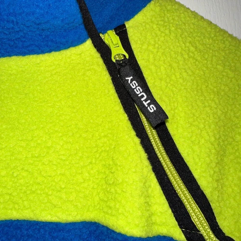 Authentic STUSSY jacket - Picture 2 of 5